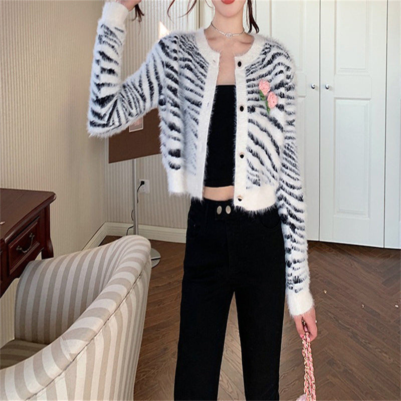 Cardigan lavorato a maglia con motivo zebrato in pelliccia di visone, cappotto da donna