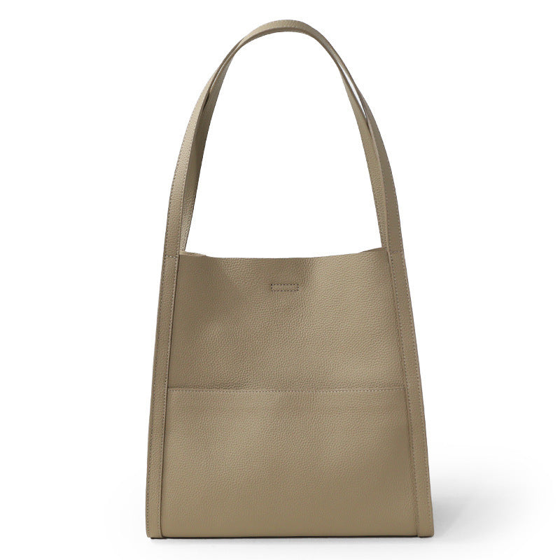 Borsa a tracolla semplice e coordinata in vera pelle