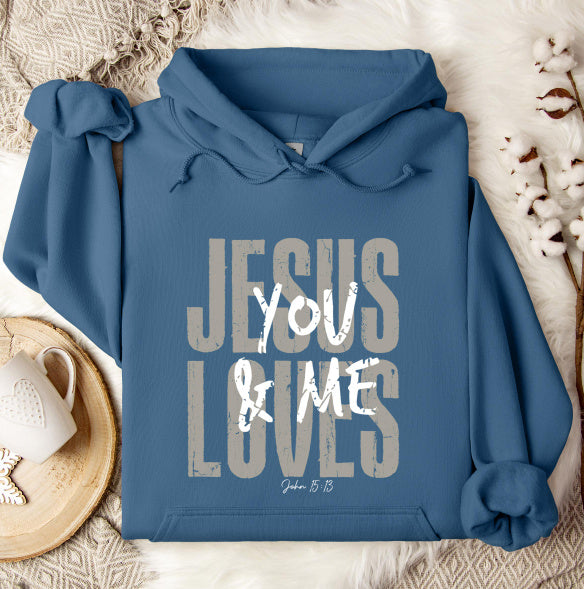 Maglione con cappuccio e stampa ampia per il tempo libero