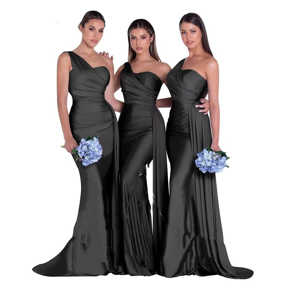 Abito da sposa elegante da sirena taglie forti monospalla