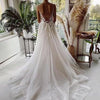 Abito da sposa da donna con pizzo e scollo sulla schiena