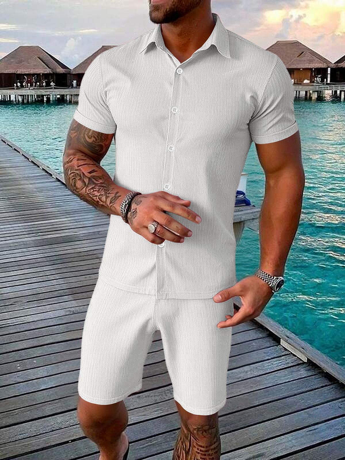 Completo due pezzi da uomo casual con top a maniche corte e pantaloncini