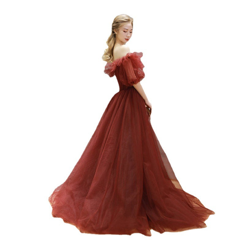 Abito da ballo da principessa lungo in tulle rosso a spalle scoperte