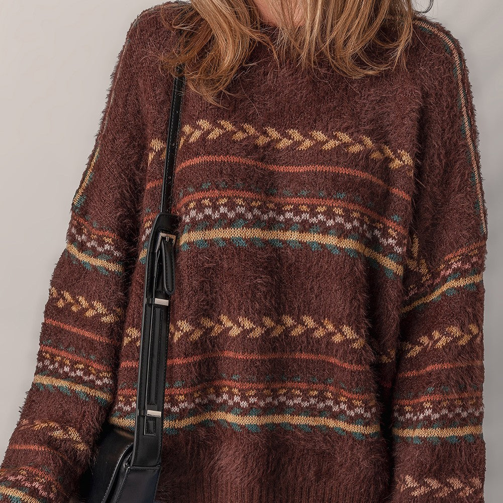 Maglione lavorato a maglia con spalle scese in mohair con motivo etnico marrone