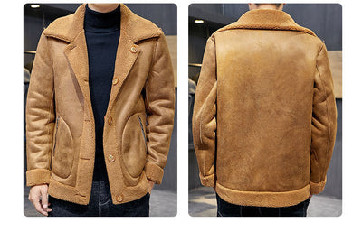 Wear a lamb fur coat on both sides