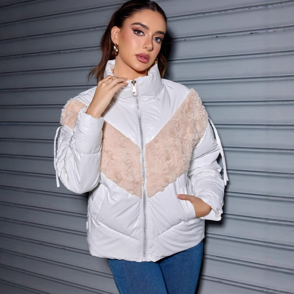 Cappotto corto da donna con cuciture in pelliccia, nuovo stile autunno inverno