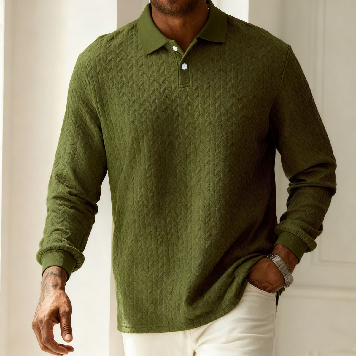 Maglia versatile da uomo a maniche lunghe con abbottonatura sul davanti e risvolto a tinta unita