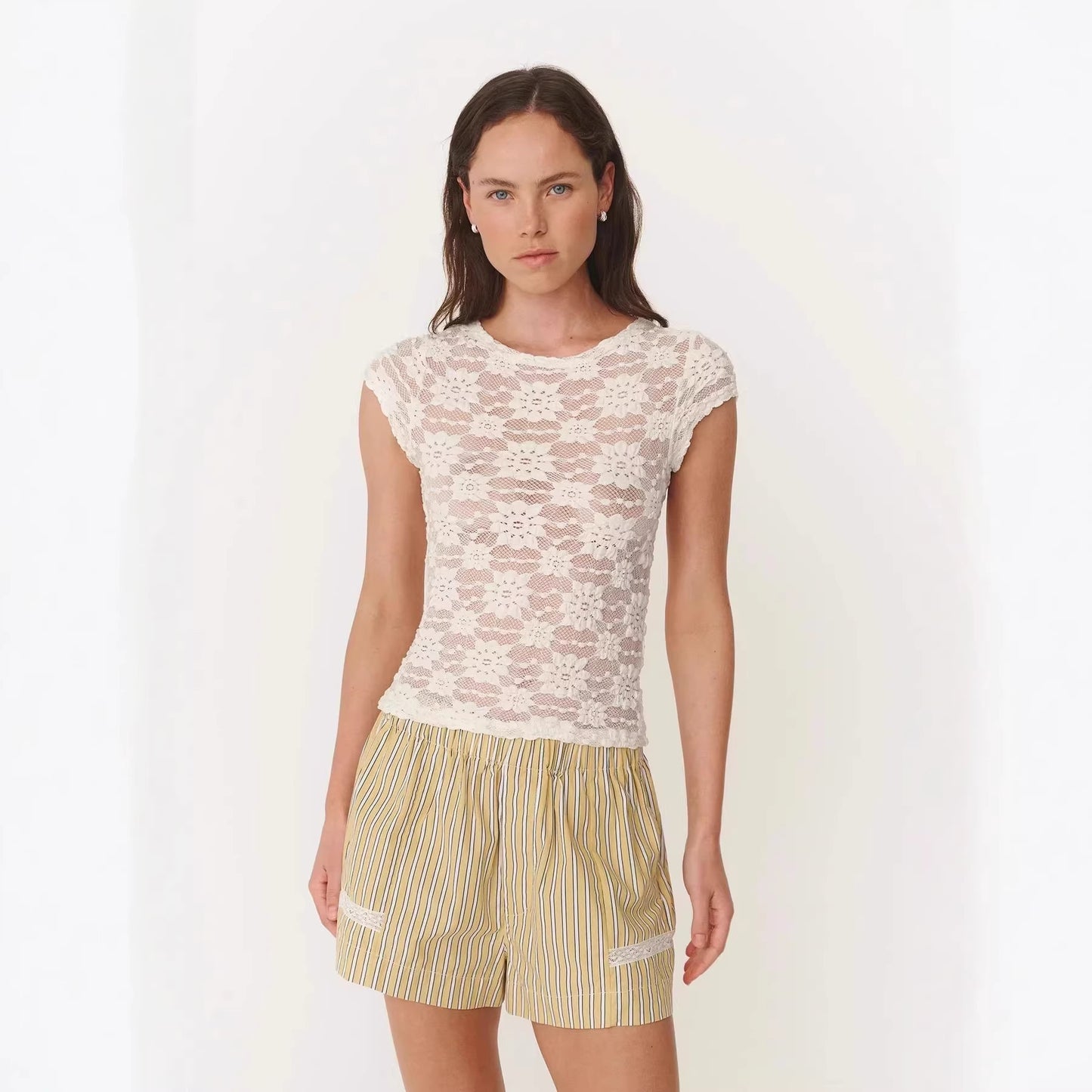 Top da donna sexy e alla moda, aderente con pizzo traforato