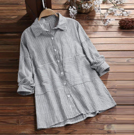 Camicia casual corta con vita aderente e design a intarsi