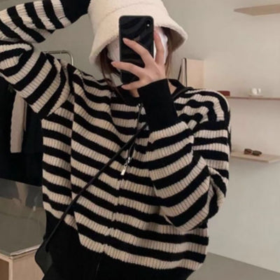 Women's Spring And Autumn Short Striped Knitted Bottoming Sweater