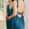 Abito da sposa blu lago senza schienale con spalline sottili