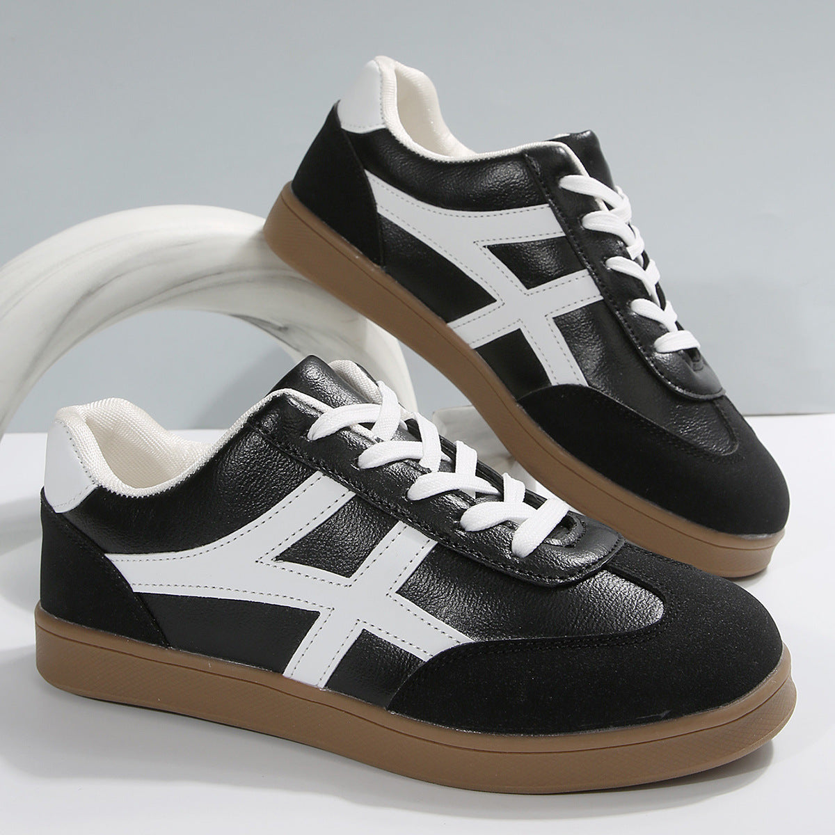 Large Size White Shoes Women's Retro Fashion Round Head Sports