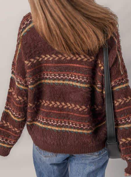 Maglione lavorato a maglia con spalle scese in mohair con motivo etnico marrone