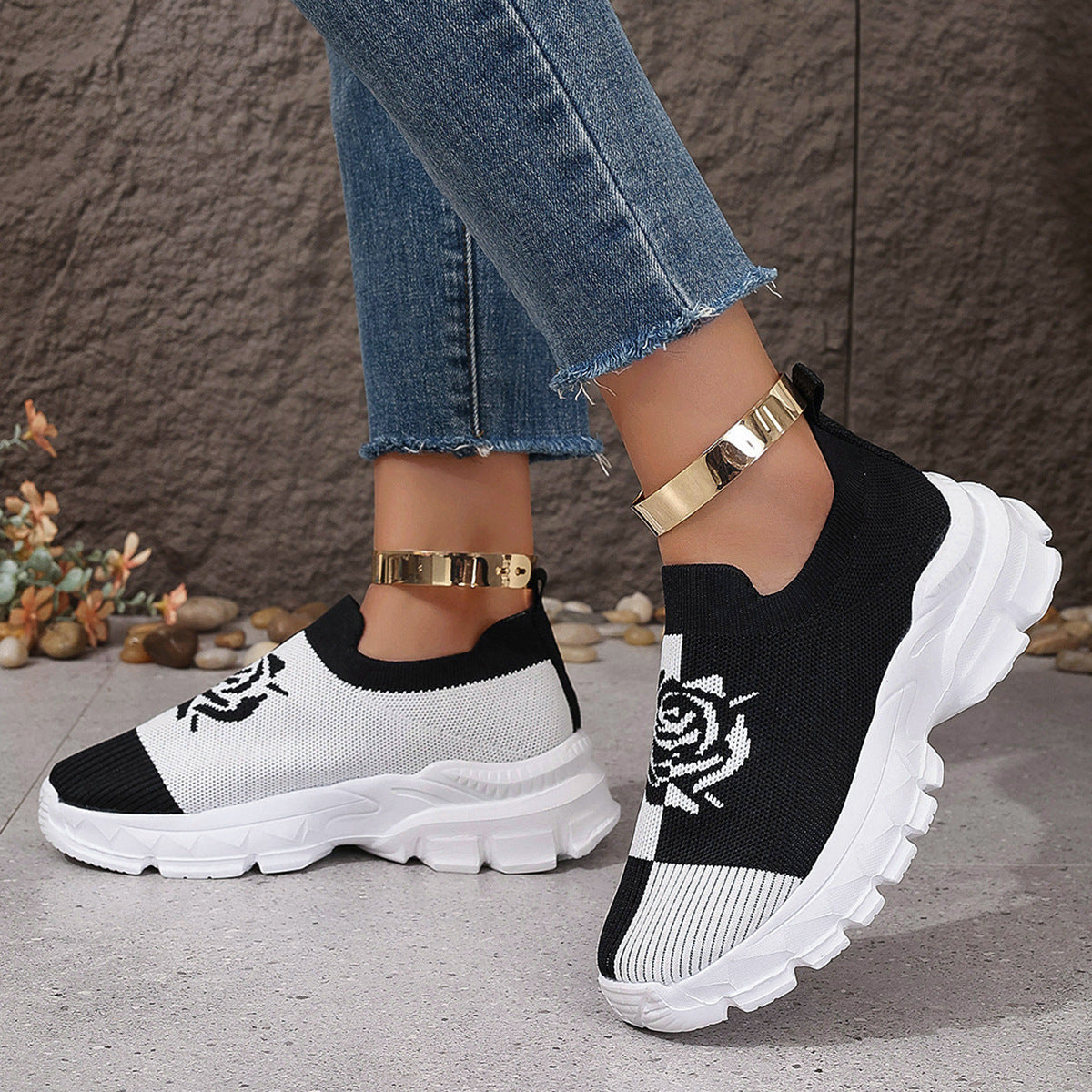Plus Size Flying Woven Women's Shoes Fashionable Breathable Platform