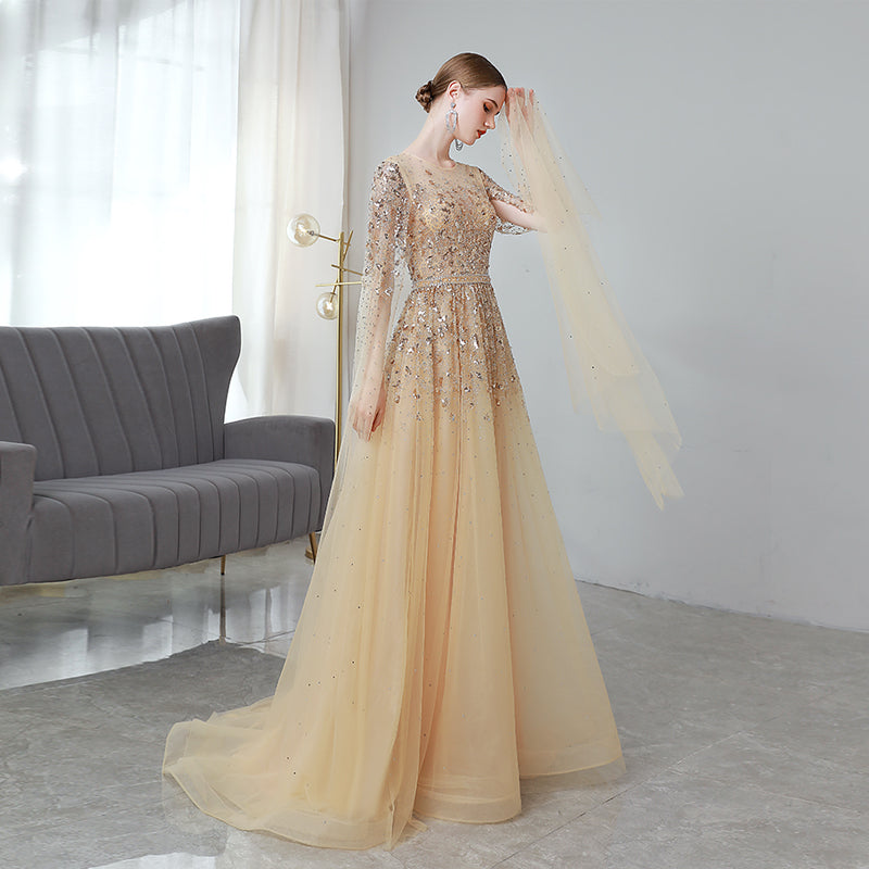 Vestito da Sera Lungo Elegante Maniche Svolazzanti Oro