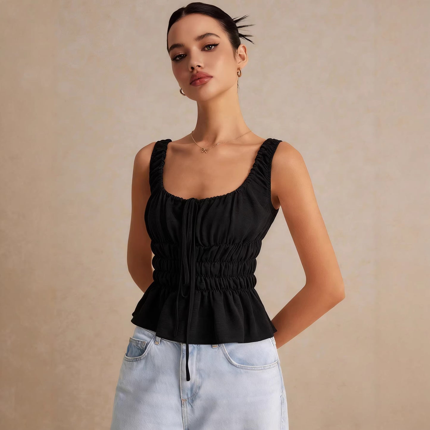 Canotta da donna con scollo quadrato, arricciatura e coulisse, che modella la vita e snellisce la figura