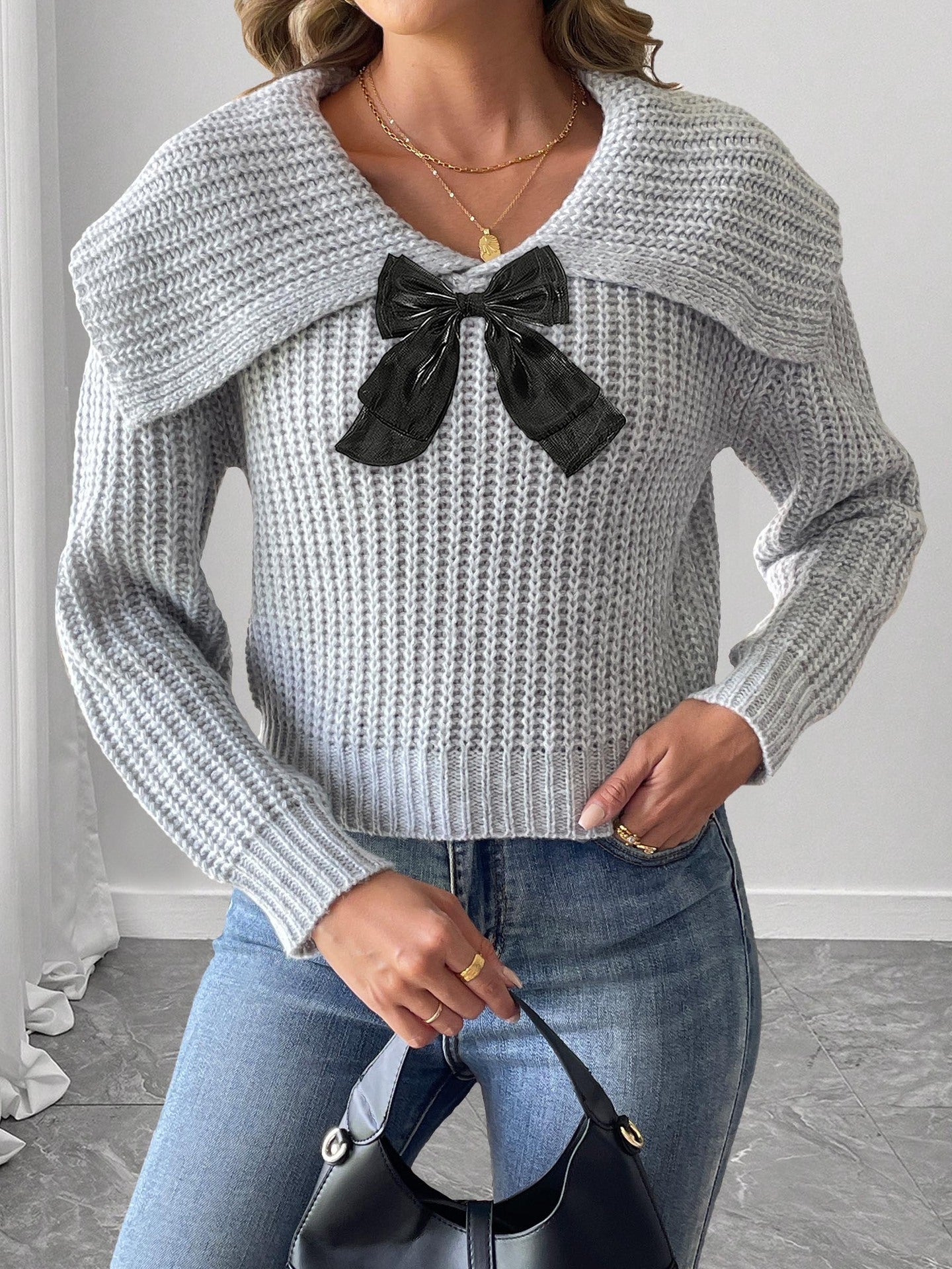Women's Large Lapel Bow Splicing Pullover Sweater