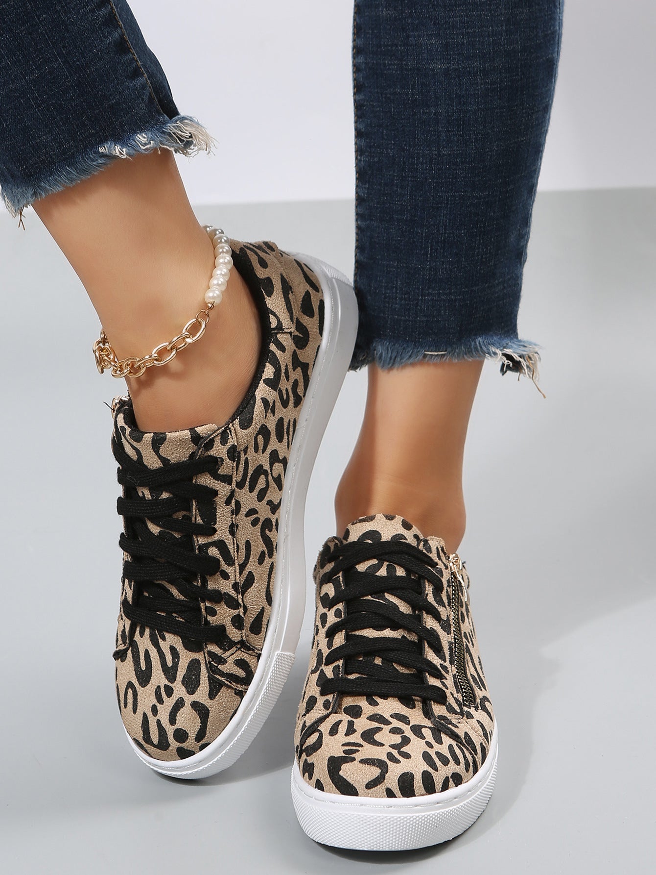 Leopard Print All-matching Four Seasons Lace Up Casual Sneaker