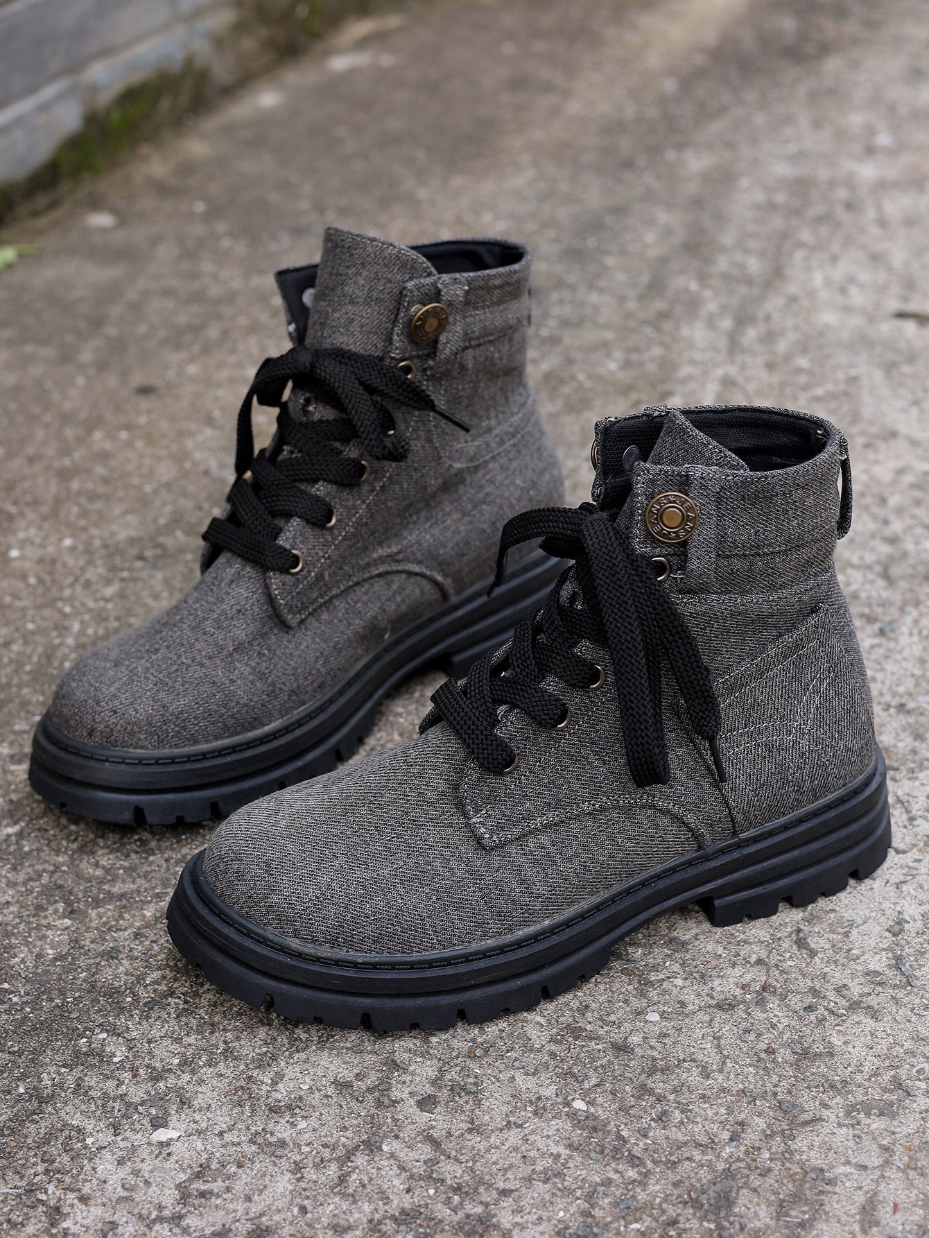 Plus Size Platform Martin Boots Female Lace Up Casual Ankle Boots