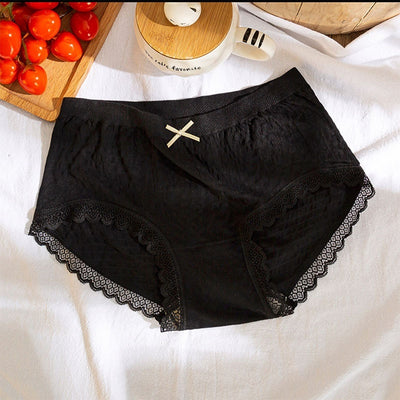 Slip da donna in pizzo sottile e morbido