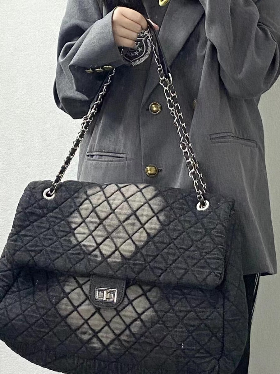 Borsa hobo in denim tinto a inchiostro