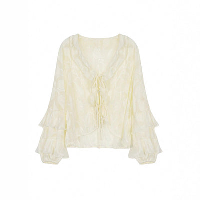 Cardigan in pizzo arricciato in stile francese con maniche svasate e dettaglio da annodare