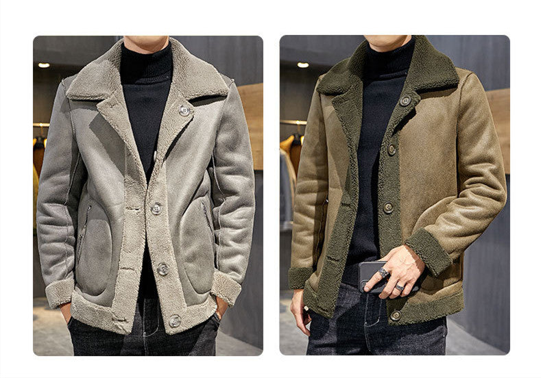 Wear a lamb fur coat on both sides