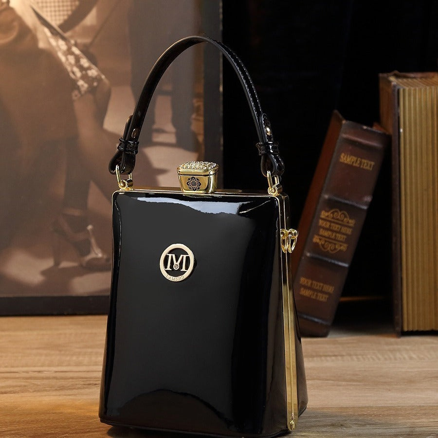 Borsa a tracolla monospalla in pelle verniciata lucida, leggera e di lusso, coordinabile