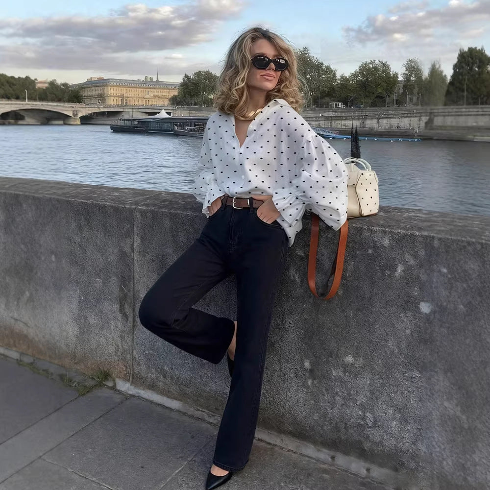 Camicia casual a pois ampia con bottoni frontali per un look elegante da inizio autunno