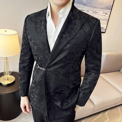 Abito casual da uomo con motivo vintage, chiusura con gancetti e finta abbottonatura, colletto, trama effetto pelle