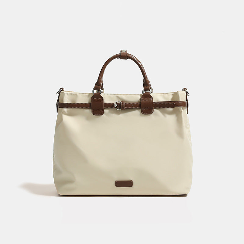 Borsa a tracolla in nylon semplice e capiente da donna