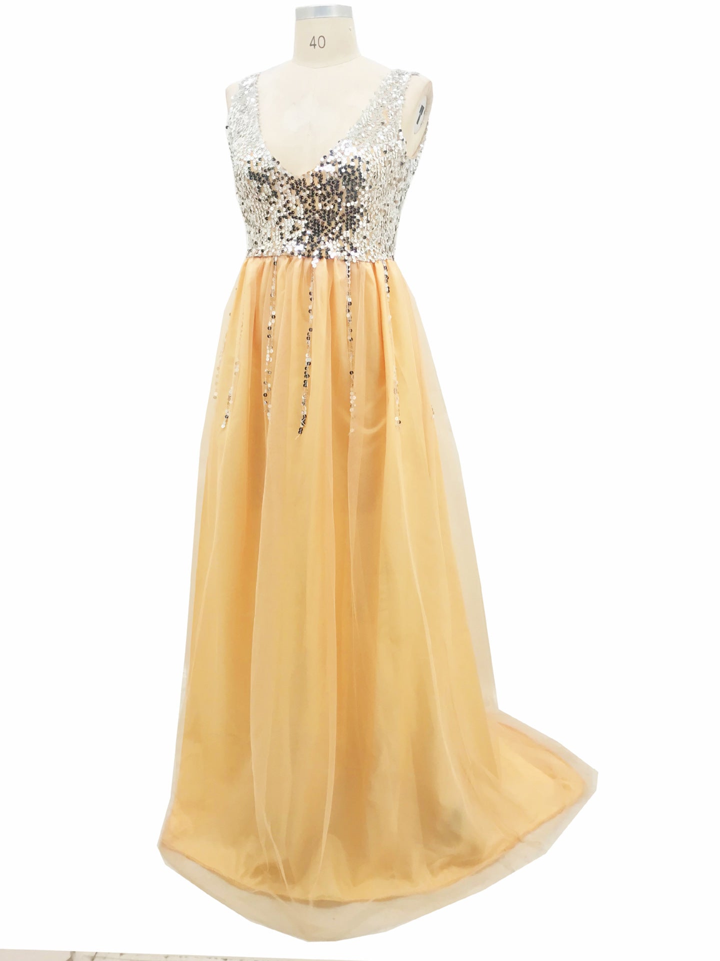Vestito A Coda Di Rondine Lungo Fino Al Pavimento Con Paillettes E Scollo A V Anteriore E Posteriore, Grande Vendita