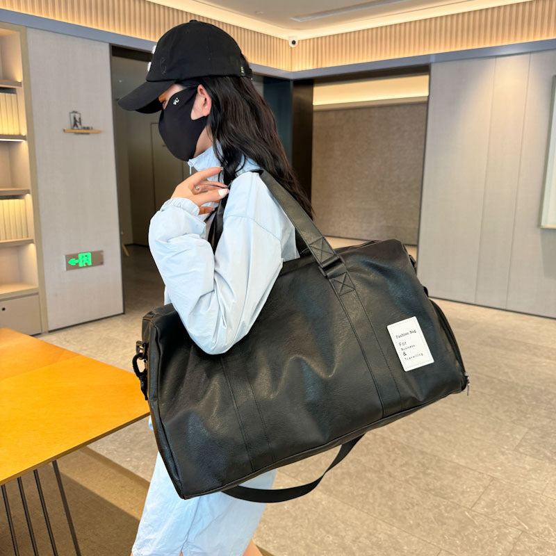 Borsa a tracolla per il fitness con separazione tra asciutto e bagnato