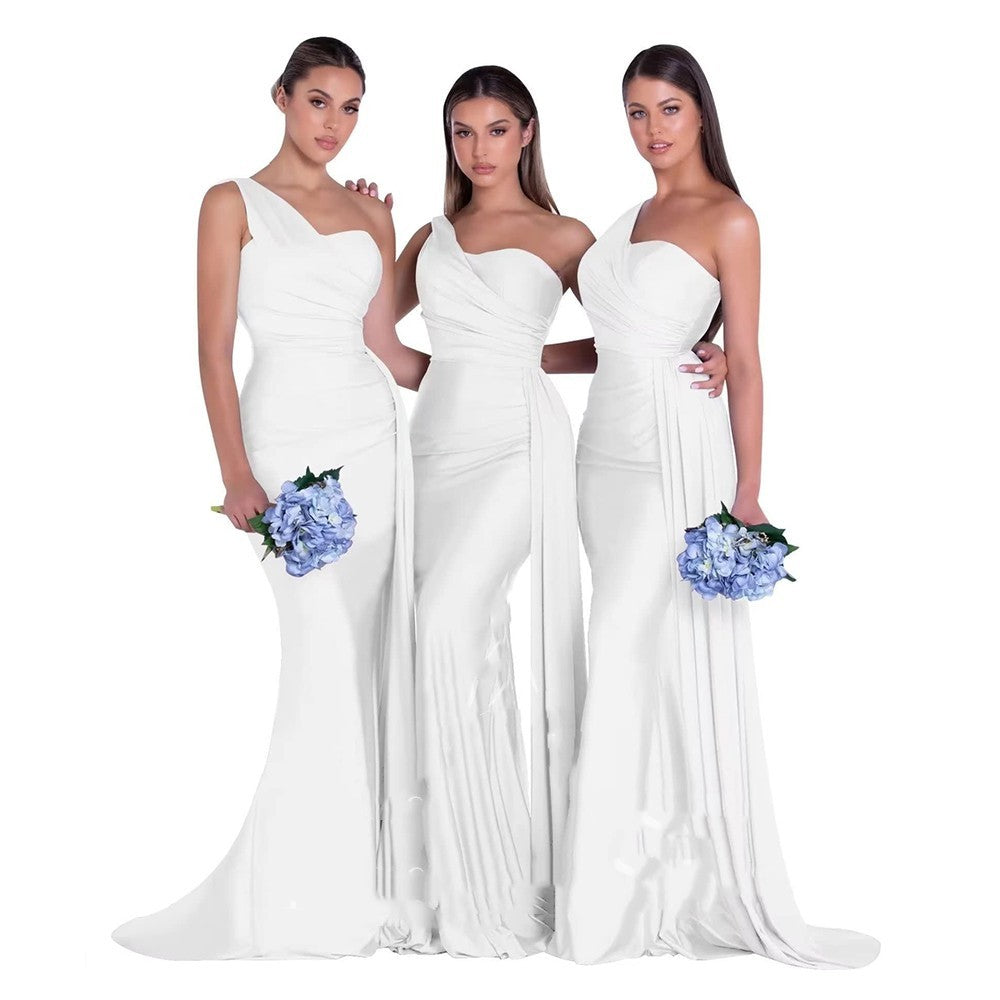 Abito da sposa elegante da sirena taglie forti monospalla