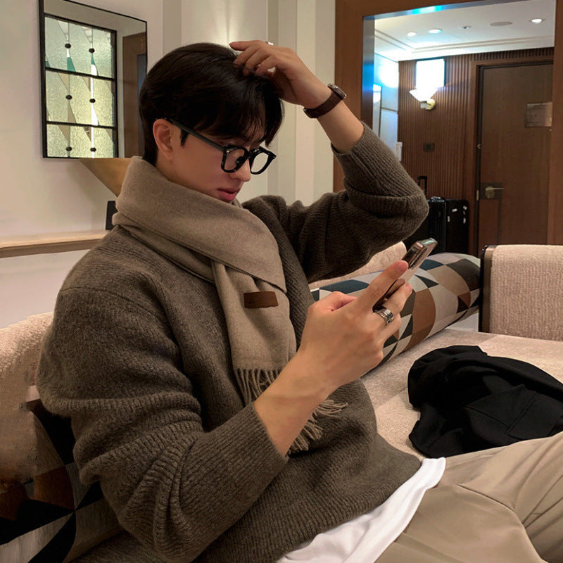 Maglione girocollo ampio e semplice da uomo