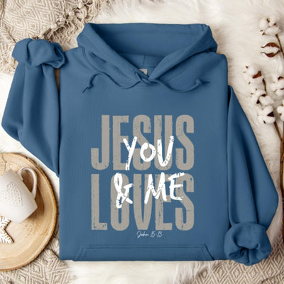 Maglione con cappuccio e stampa ampia per il tempo libero