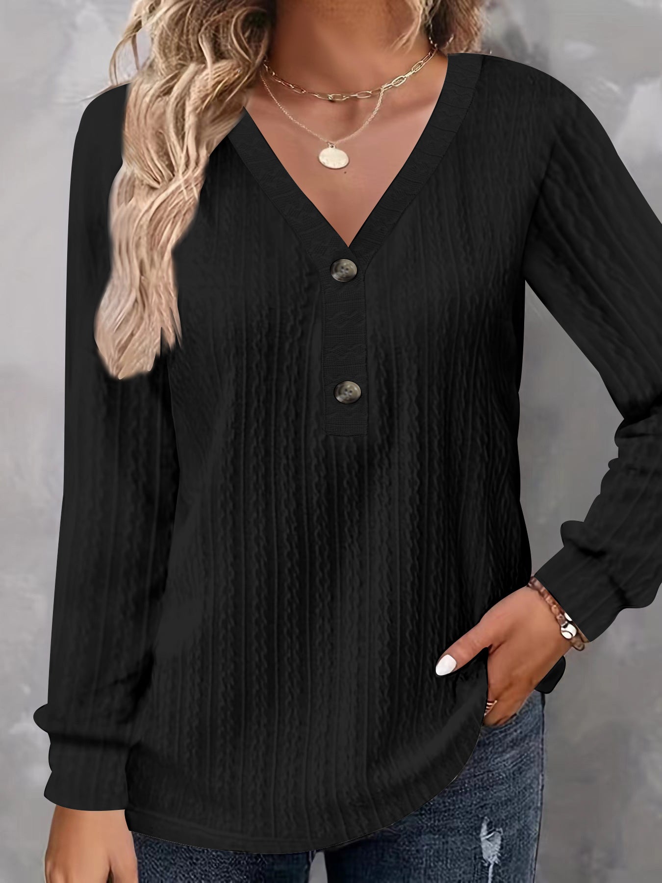 Camicia casual chic a maniche lunghe con scollo a V e bottoni in tinta unita