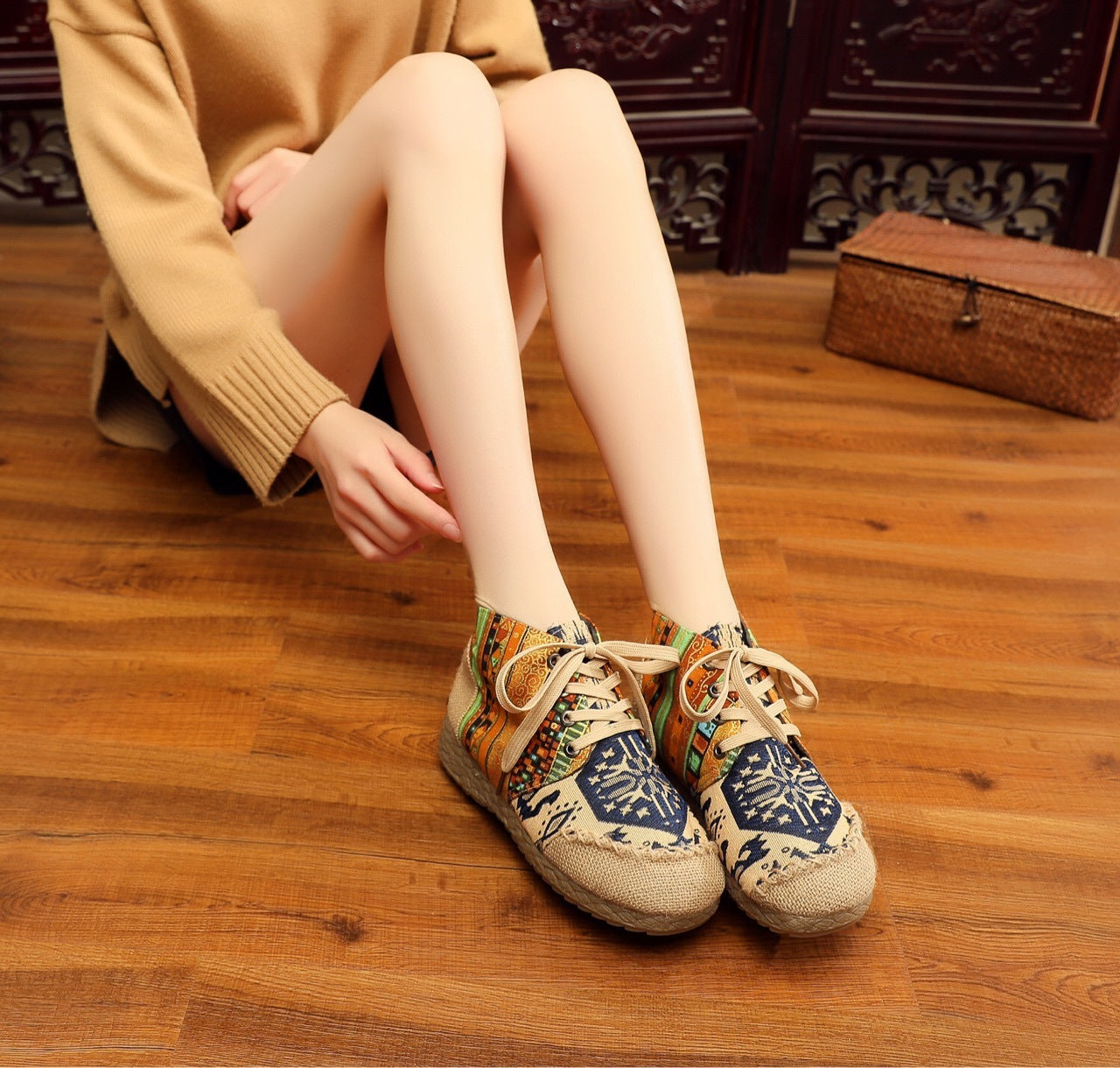 Comfortable Round Head Batik Patchwork Handmade Martin Shoes