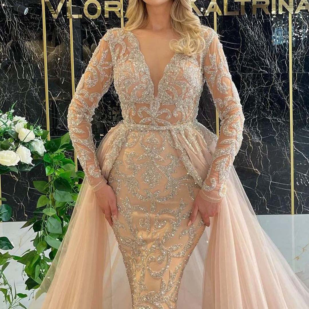 Abito da sposa semplice a maniche lunghe in stile francese