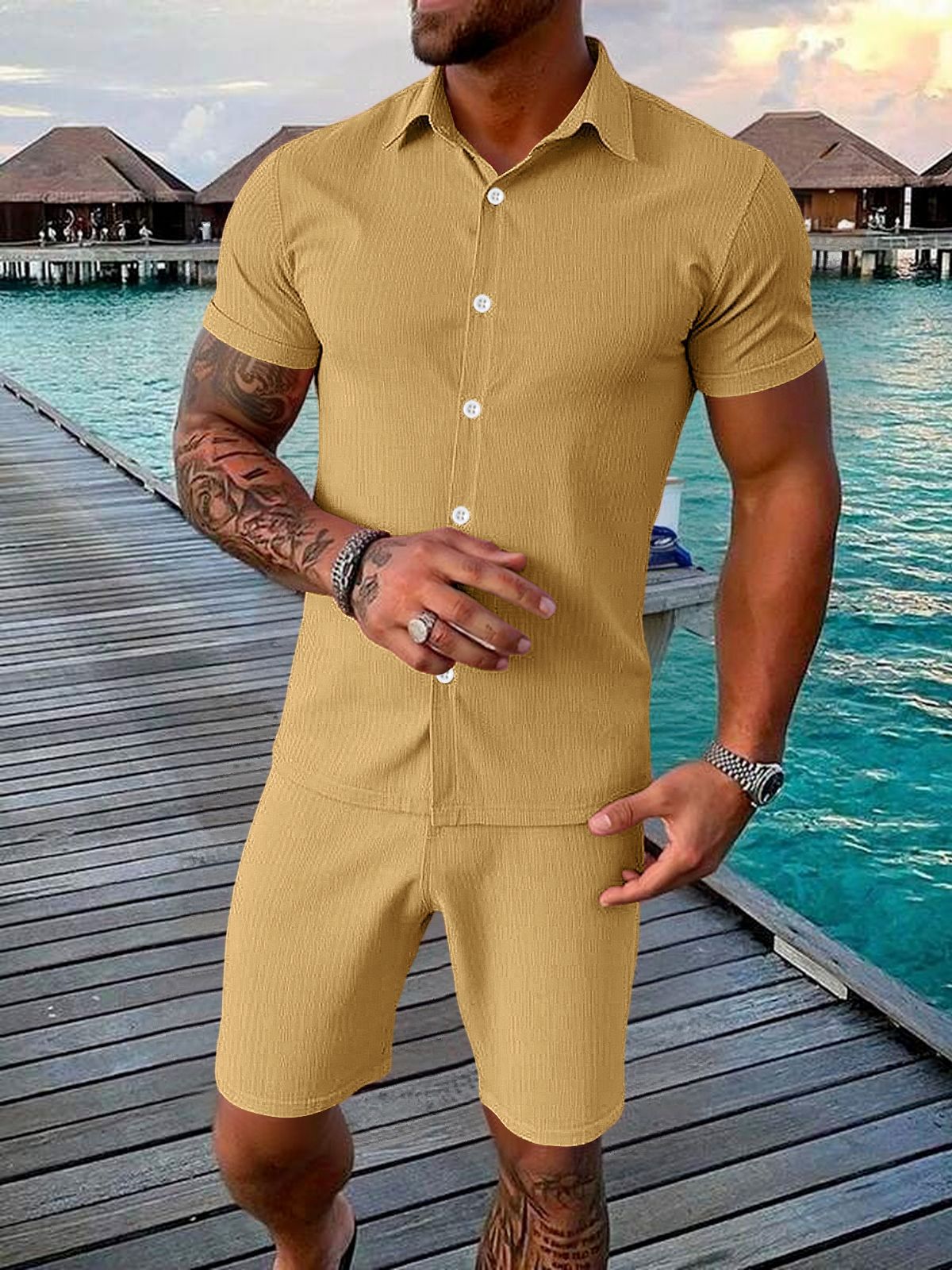 Completo due pezzi da uomo casual con top a maniche corte e pantaloncini