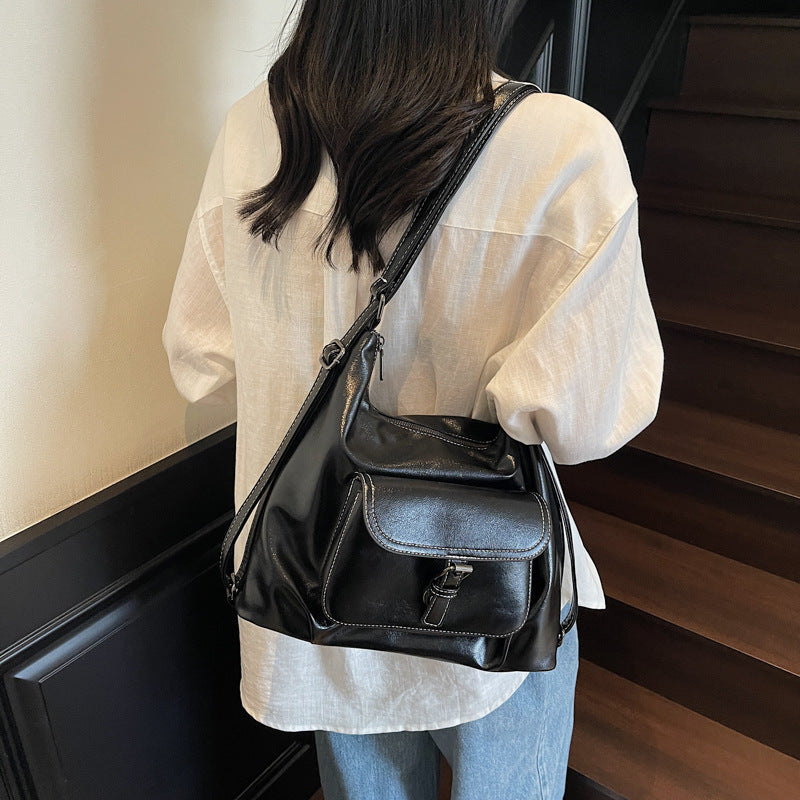 Borsa a tracolla multiuso alla moda estiva