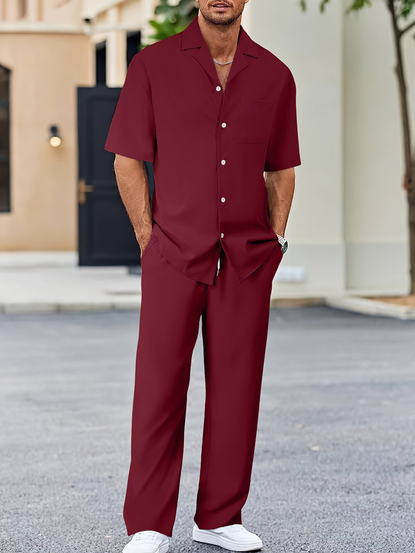 Abito casual alla moda con bavero e maniche corte