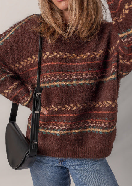 Maglione lavorato a maglia con spalle scese in mohair con motivo etnico marrone