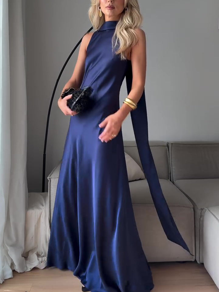 Vestito lungo in raso blu royal senza maniche