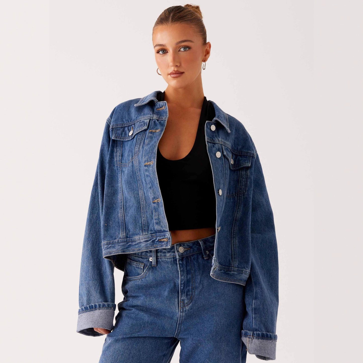Giacca di jeans casual con colletto rovesciato e maniche lunghe