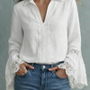 Elegante blusa di cotone con finiture in pizzo e modello pullover