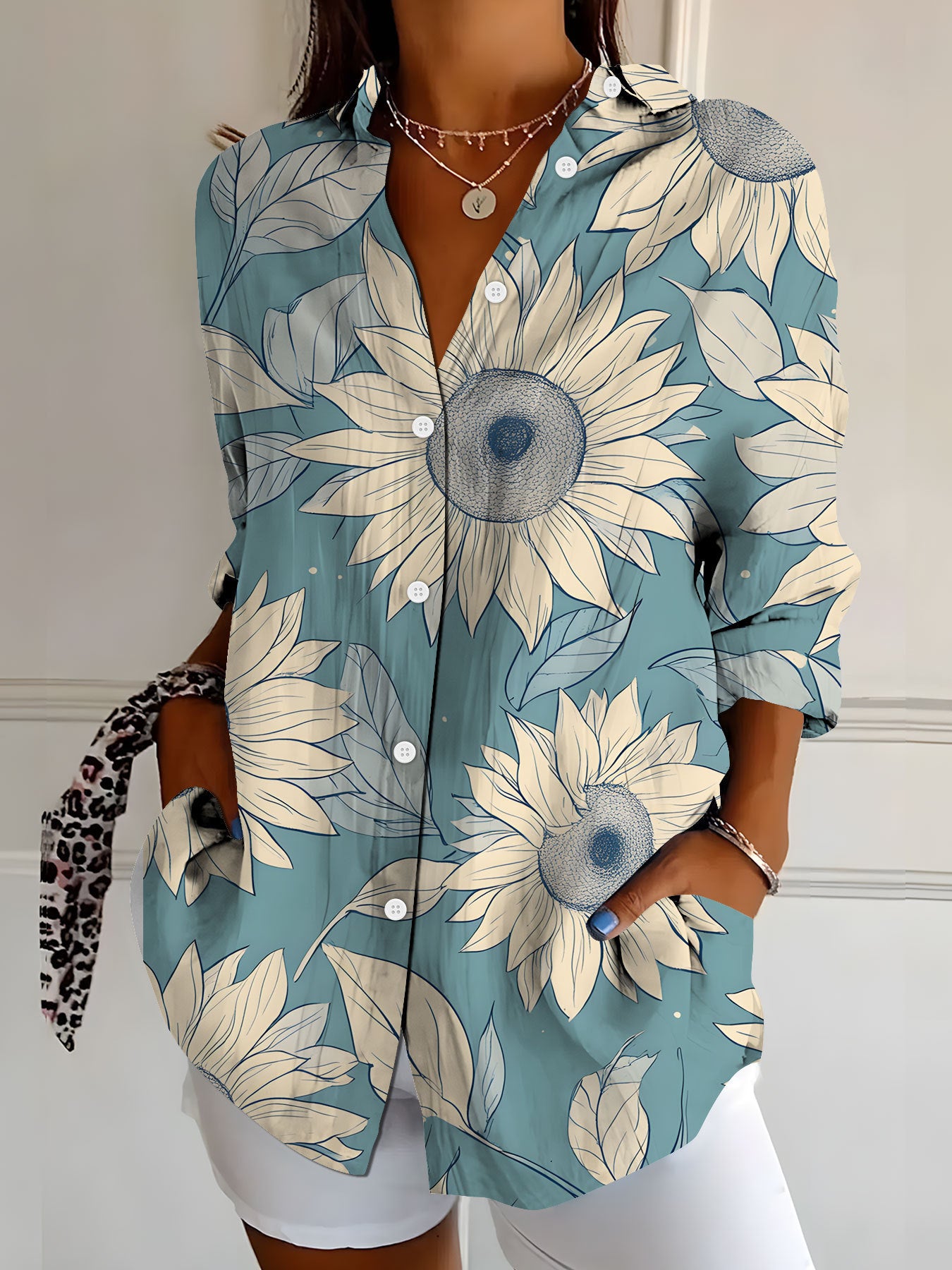 Womens Hawaiian-Style Floral Long-Sleeve Resort Shirt For Summer