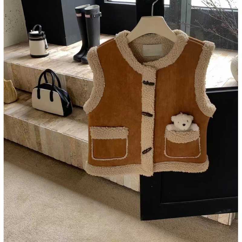 Lamb Fur And Fur All-matching Cute Anti-aging Horn Button Vest