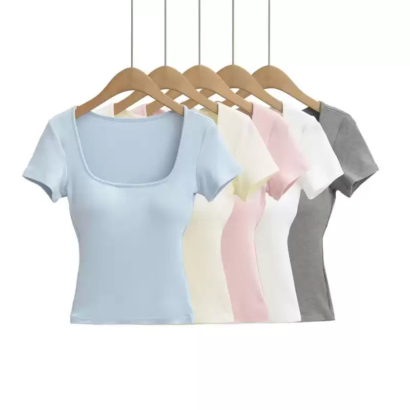 T-shirt tinta unita scollo quadrato maniche corte con coppe integrate