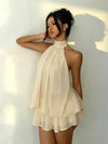 Abito in chiffon con scollo all'americana e gonna sbarazzina lunghezza tè